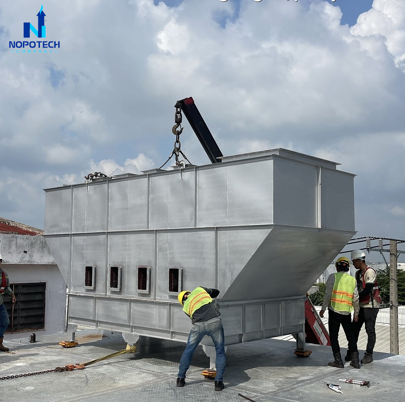 Đội ngũ kỹ sư của NOPOTECH đang triển khai lắp đặt hệ thống hấp phụ