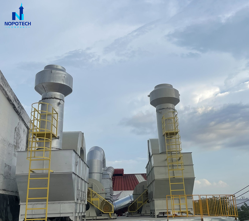 Tháp hấp phụ là thiết bị xử lý khí thải công nghiệp phổ biến hiện nay