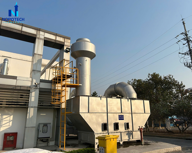 Hệ thống tháp hấp phụ than hoạt tính để xử lý khí thải cho các lò hơi
