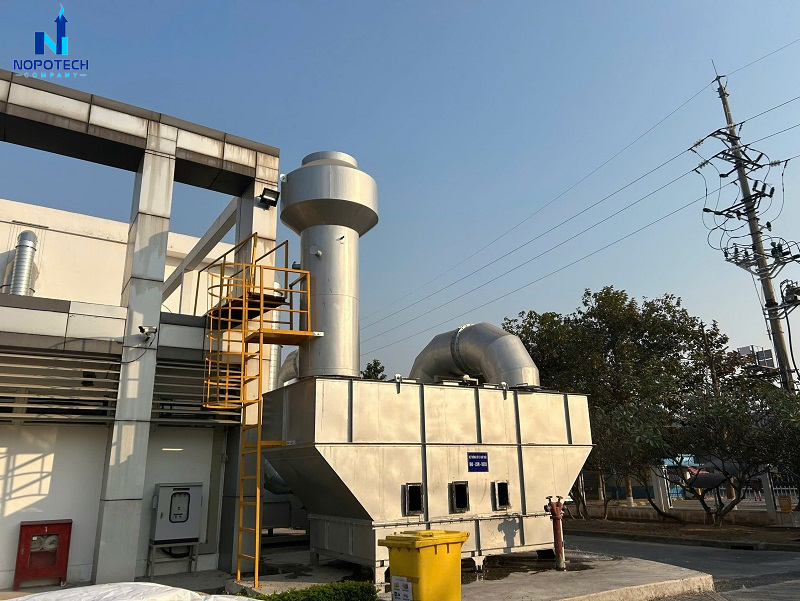 Tháp hấp phụ than hoạt tính được lựa chọn nhiều trong xử lý khí thải phòng thí nghiệm